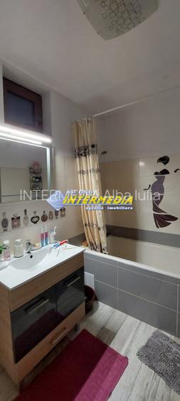Casa cu 4 camere mobilata si utilata 593mp teren zona Centru - 6
