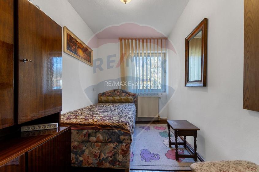 Refugiu în inima Transilvaniei – Casă săsească cu 5 camere în Rupea - 17