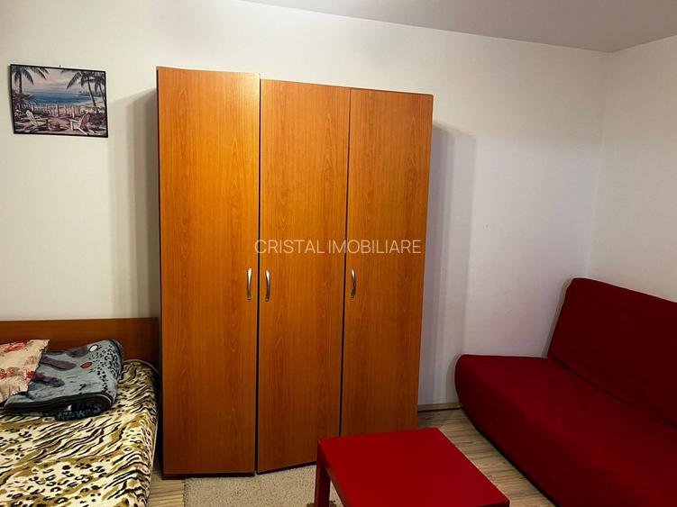 Apartament 2 camere decomandat, etaj 4, renovat, metrou 1 Decembrie 1918 - 7
