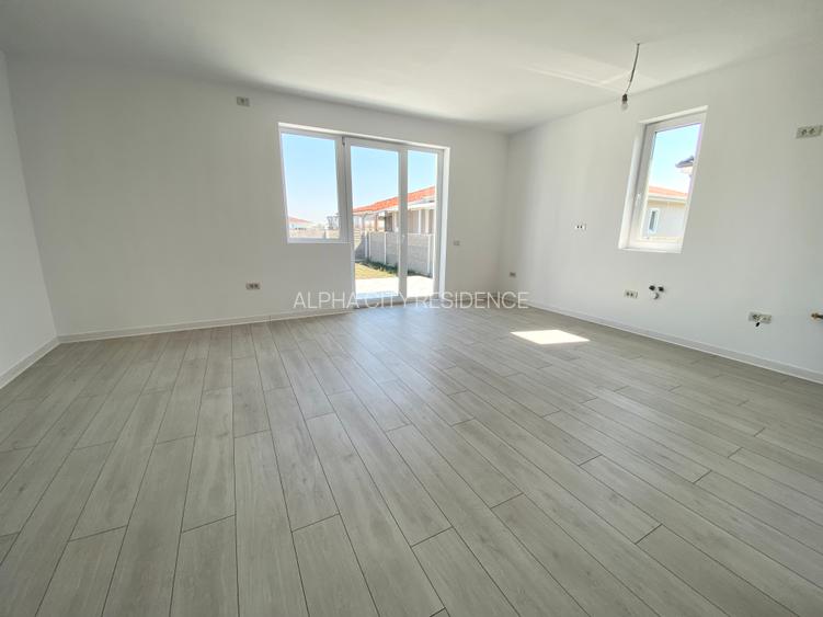 Duplex pe parter langa Timisoara | 3 camere si 2 bai | Perete dublu - 4