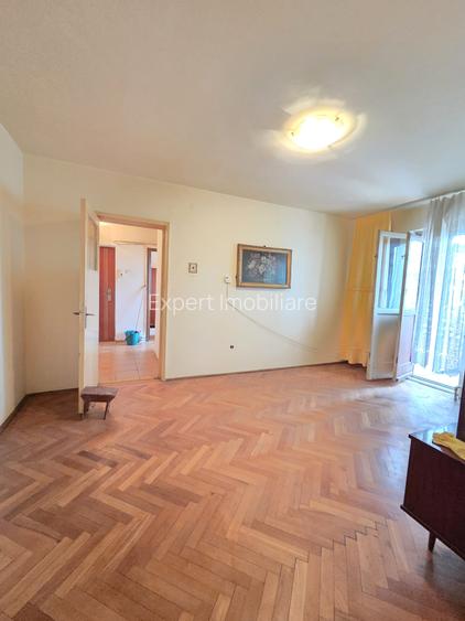 3 Camere confort 1, Zona Garii etaj 2 Liber - 3