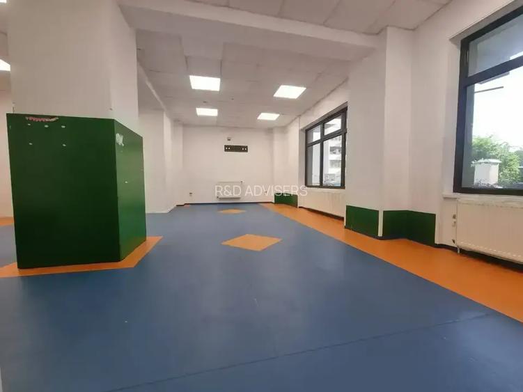 Spatiu Comercial / Birouri - Titan Metrou - 4