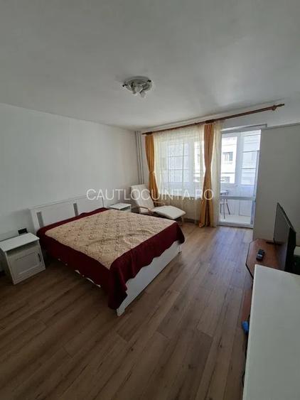 Inchiriere garsoniera ATHENE PALACE - 4