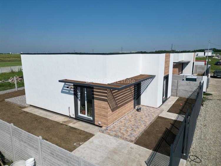 Casă de vânzare | individuală nouă - Berceni Ilfov | 4 camere, teren 440 mp - 2