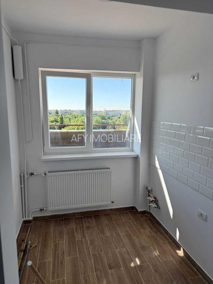 De vanzare studio tip Penthouse, Alexandru Obregia, sector 4 - 6