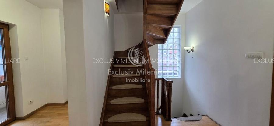 Vila/Casa Piata Alba Iulia - Birouri  / Decebal - 12