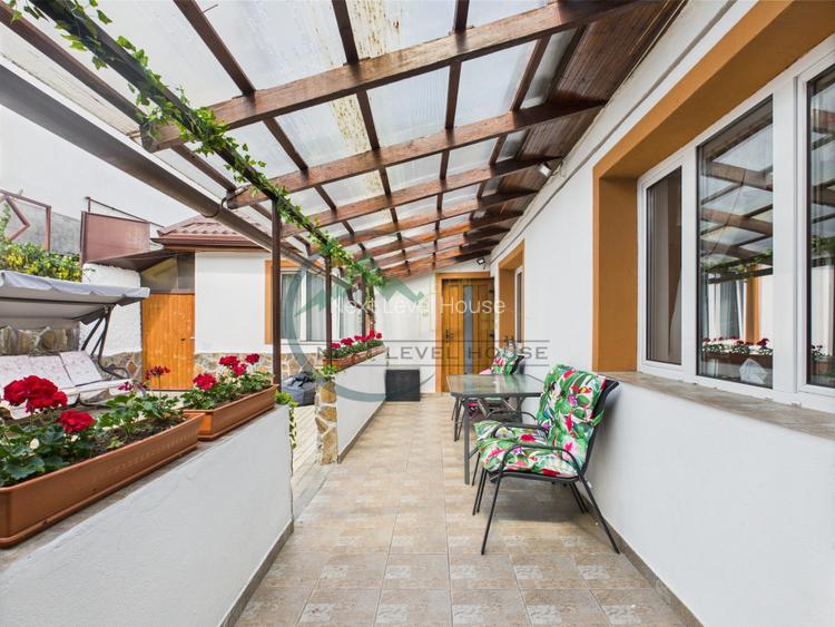 Casa Schei cu 4 camere 800 m de Piata Unirii  - 13