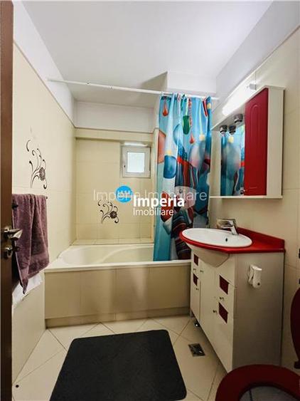Inchiriez apartament 3 camere, decomandat,  Pacurari - Petru  Poni - 11