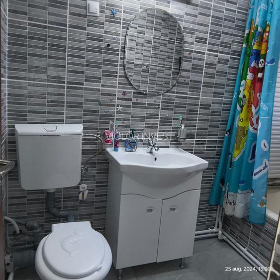 Mosilor, Central, apart 3 cam et 3 - 7