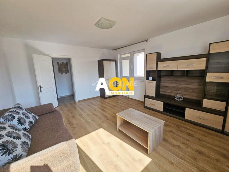 Apartament cu o camera, etaj 2, bloc nou, Centru. Optional boxa 8 mp - 5