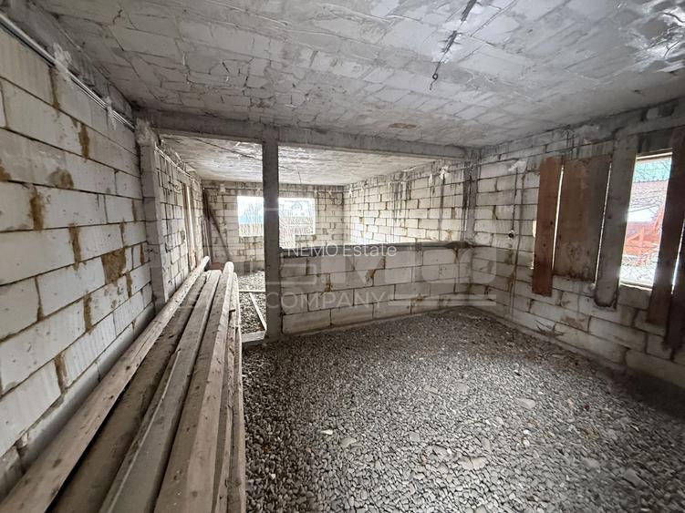 Proprietate de vânzare cu două case | Teren 1.500 mp | Bivolărie - 16