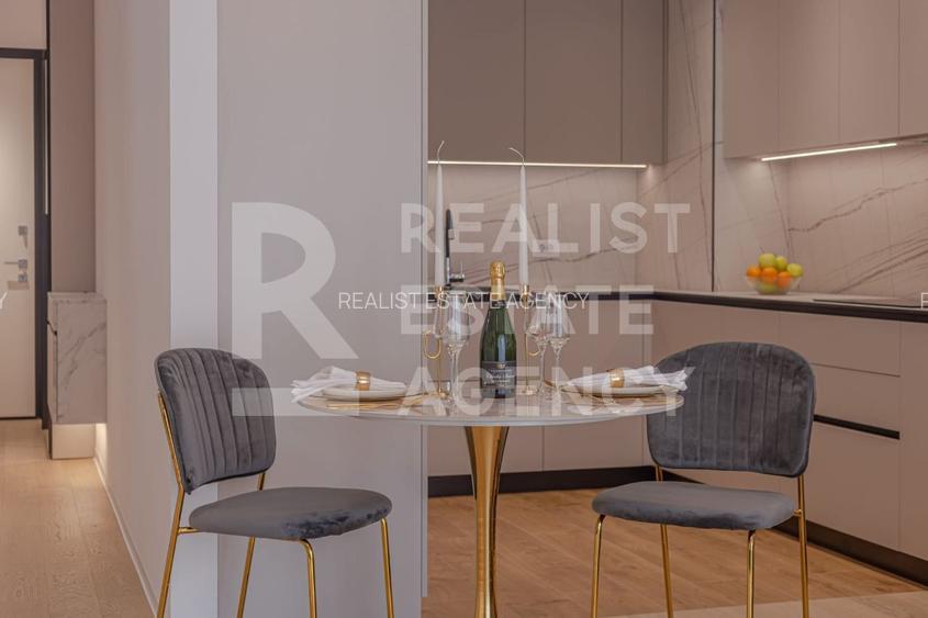 Vânzare, apartament cu 2 camere, One Lake Club - 3