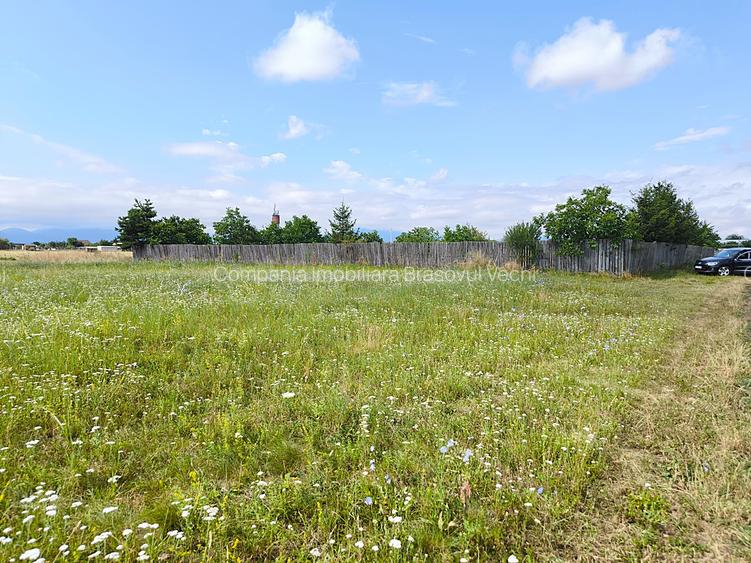 Hărman - Brașov, teren intravilan 450 mp. - 3