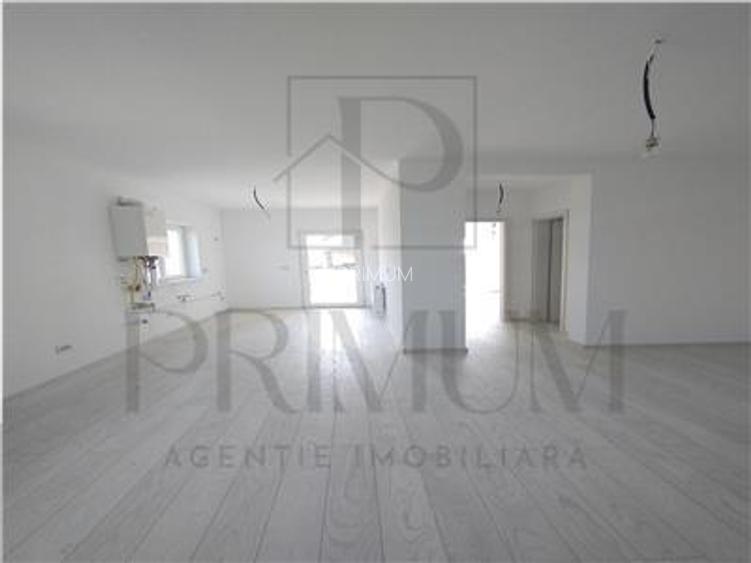 Duplex pe parter- finalizat - 2 dormitoare - pozitie foarte buna - 9