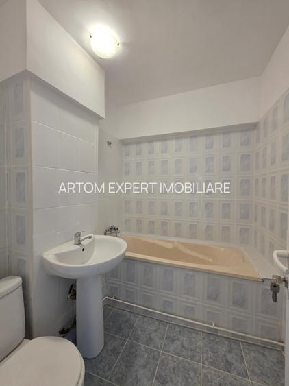 3 camere Tineretului, etaj 1, centrală proprie, bloc reabilitat - 12