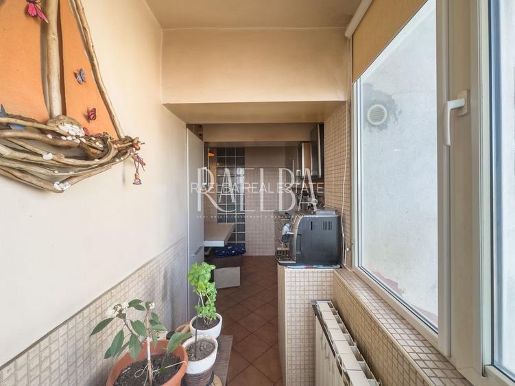 2 camere | Unirii | Alba Iulia | Decebal | 3 balcoane | 1991 - 16