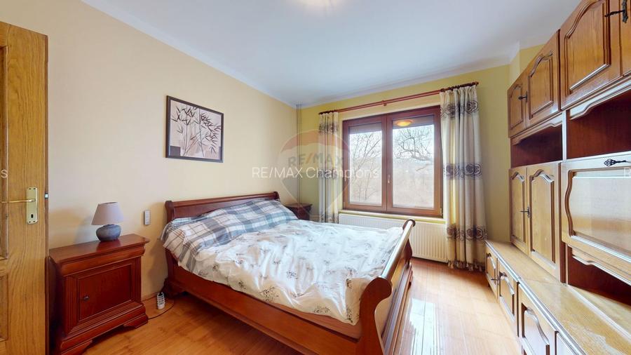 Casă de vânzare Bran Sohodol teren  intravilan 10.331 mp două locuințe - 13