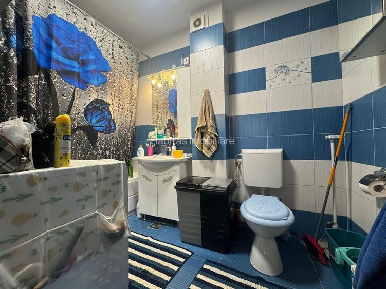 Apartament 3 camere, 70 mp cu parcare, et3, Str Florilor - Floresti - 17