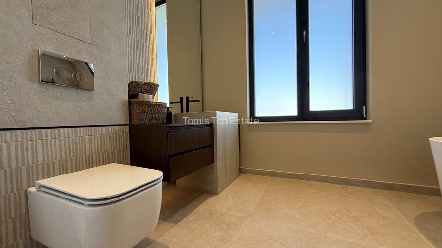 Penthouse pe bune, 5 camere, vedere la Mare si la Lac, 5 parcari subterane - 48