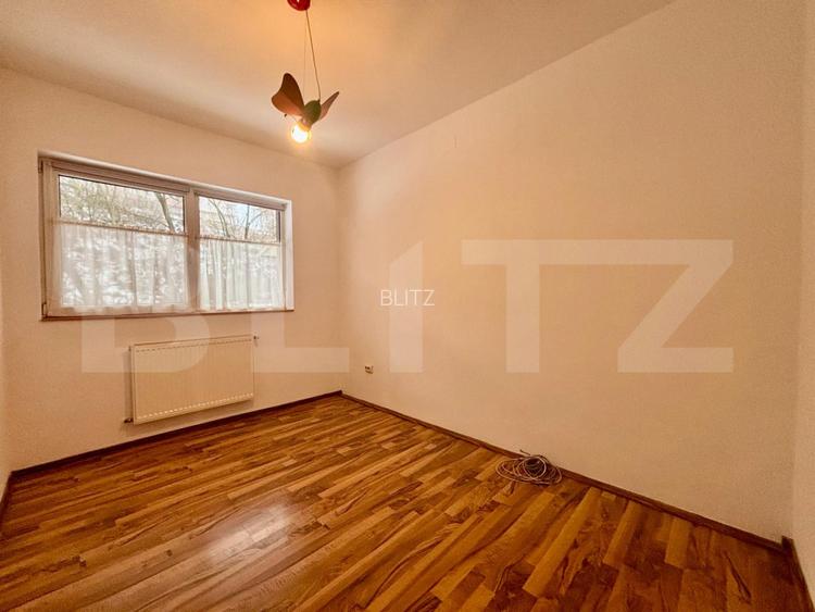 Apartament 3 camere 53 mp , 2 parcari, curte  - 9