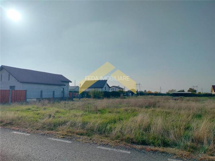 Teren intravilan de vanzare in localitatea Fantanele - 6