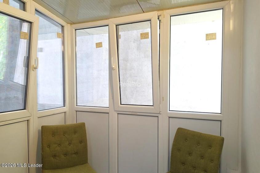 Piata Romana, 4 camere 138 MP total, Etaj 2/9, renovat - utilat, liber - 20