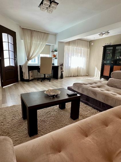 Peninsula | Proprietar | 3 camere, 85 mp, 2 băi, centrală, 2 AC