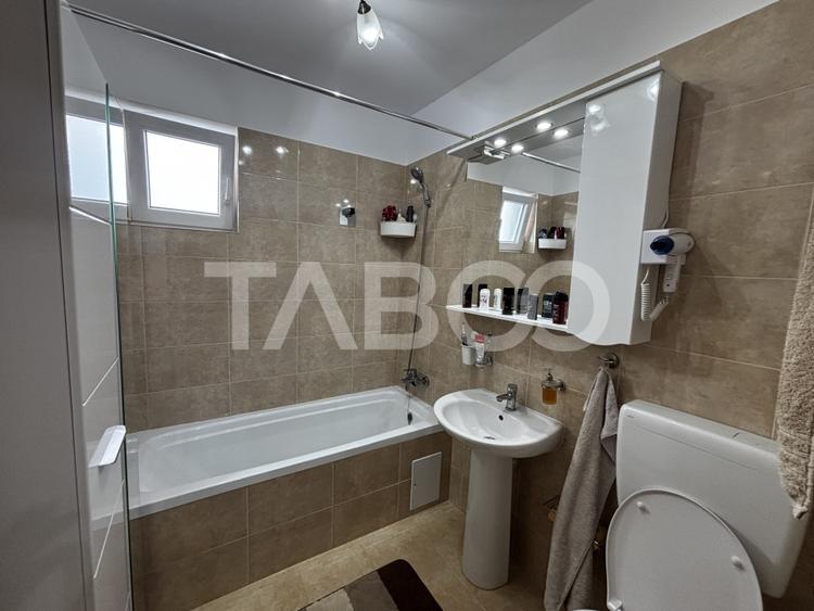 Apartament 2 camere de vanzare 38mpu si boxa zona Turnisor