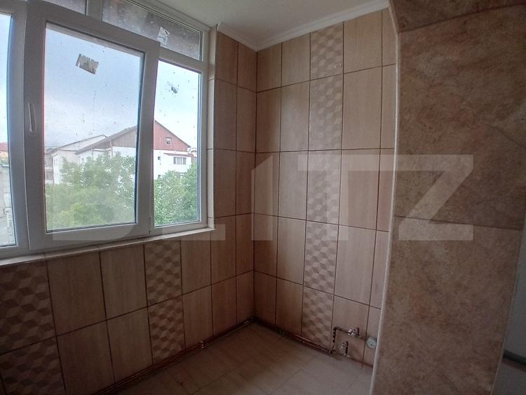 Apartament renovat cu 2 camere decomandate și garaj în Dumbrava Nord Zalău