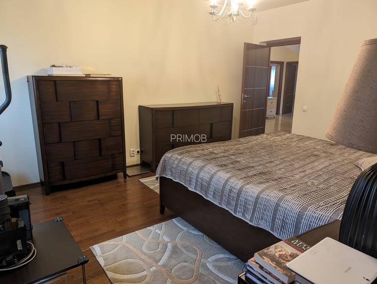 Eleganta si generoasa,robusta,str.linistita,sens unic,curte verde,intimitate,lux - 5