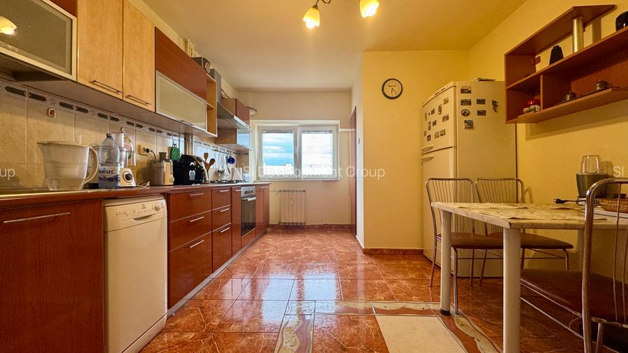 Apartament 4 Camere - Decebal - 115 MP - Decomandat - Metrou P-ta Muncii - 3