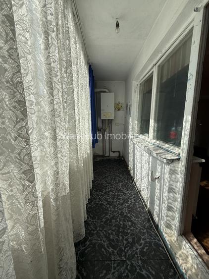 Apartament 2 camere, 52 mp utili, etaj 1, cu boxa la subsol - zona Cetatii - 9