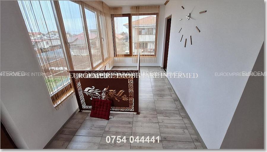 Vila+casa de vanzare zona Km 5 - 23