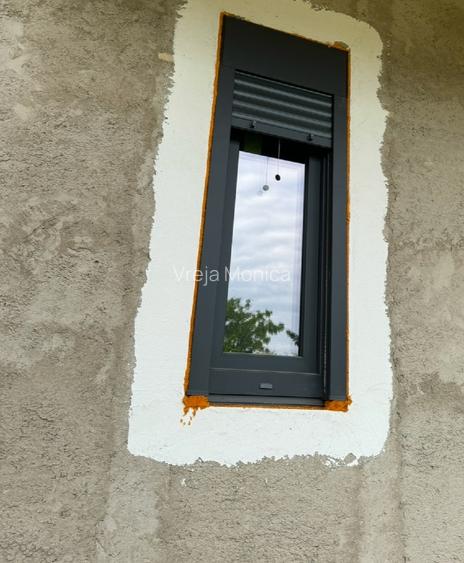 Vand casa moderna la gri - spatiu generos, materiale premium - 5