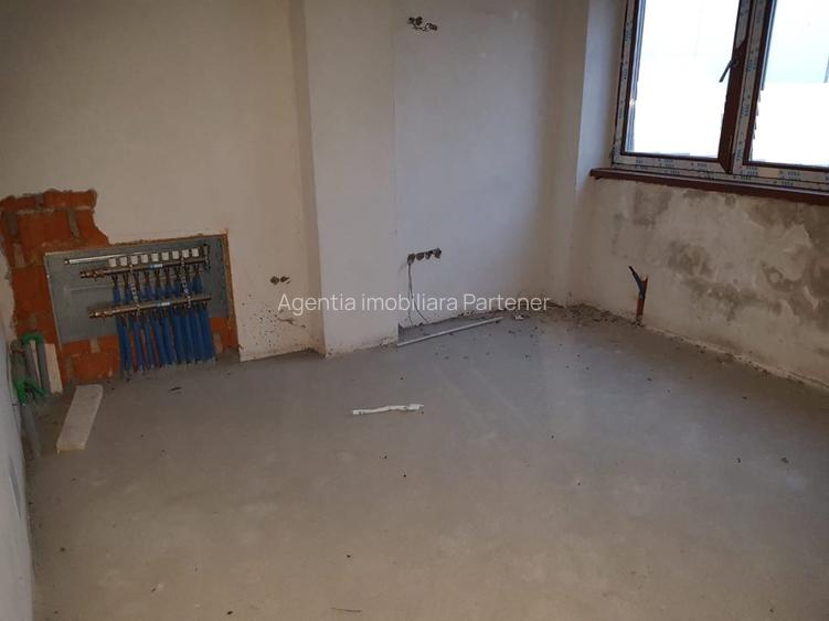 2 apartamente de 3 si 4 camere, Craiovei, semifinisate - 5