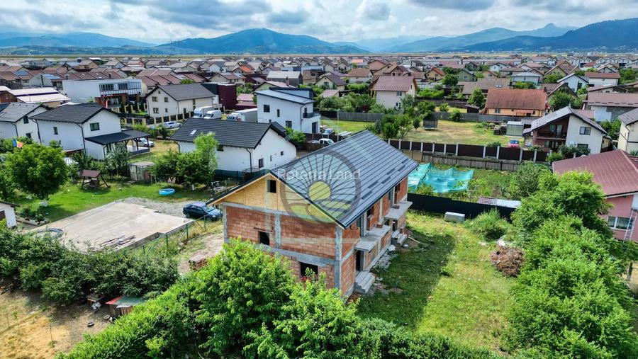 CASA  5 CAMERE IZVOR-TARLUNGENI - 27