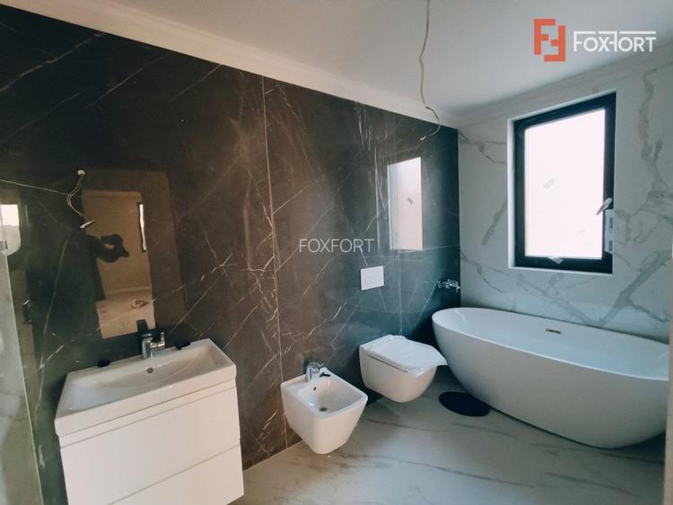 Duplex de vanzare cu 5 camere si teren de 270 mp - Mosnita Noua  - 8