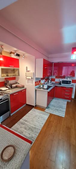 Vand apartament 3 camere suprafata mare - 3