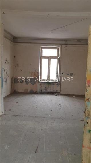 Ultracentral - Lic. Balcescu, P+1, 900mp construiti, teren 1109 mp pe colt, desc - 12