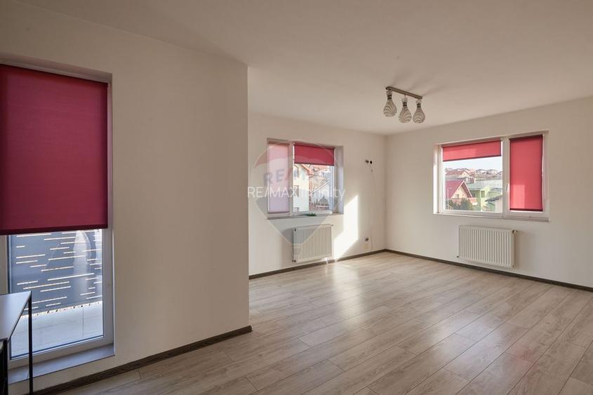 Casa / Vila cu 7 camere de vanzare in Chinteni - 10