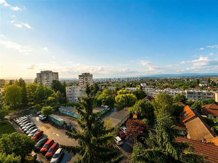 Apartament decomandat cu panorama spectaculoasa, Simeria, Str. Dealului, Sfantu - 2