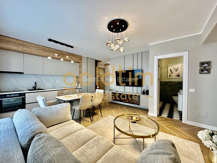 DESIGN UNIC/SUPERB/ZONA LINISTITA/LUX/1 LOC PARCARE - 2