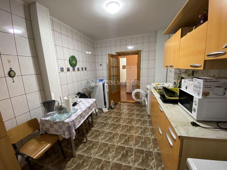 Apartament  2 camere Zona Capela Militară - etaj 6/10 - 56 mp - 3