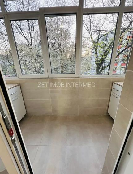 2 camere Titan - parc IOR - int.Horbotei - 8