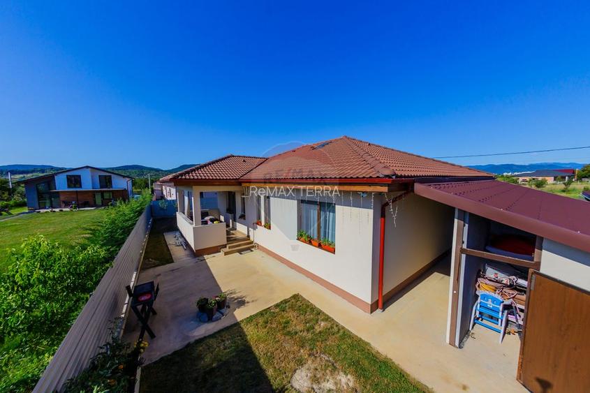 Casă super finisata de vanzare în sat Sasar / schimb cu Apartament - 7