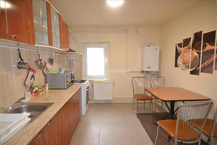 Apartament 3 camere decomandat 2 bai.2 balcoane  etajul 2   Judetean - 37