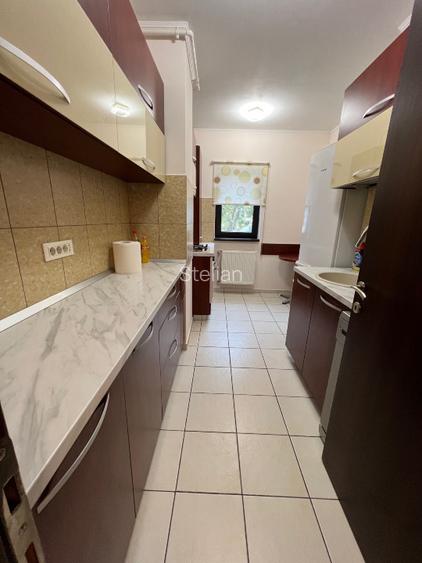 Apartament 3 camere, complet mobilat,utilat, decomandat et 2 din 4 stradal, lift - 8