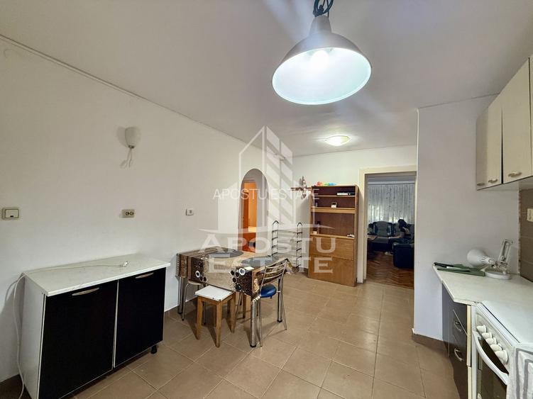 Apartament 3 camere, decomandat, etaj 1, centrala proprie, Medicina - 11