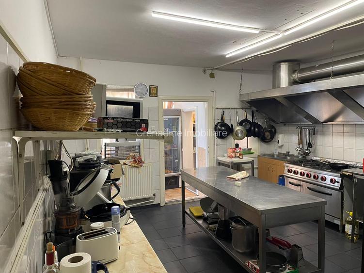 Pensiune +Restaurant– Zona Turistica -Zona Bradet-Cod 5241 - 7