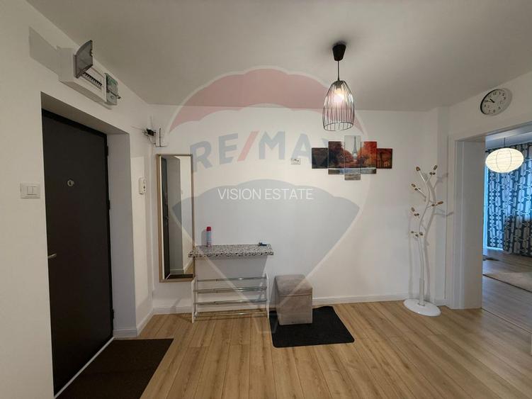 Apartament cu 2 camere de închiriat în zona 1 Mai - 14